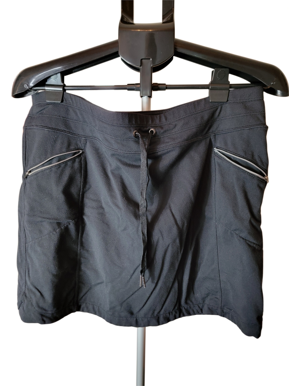 Athleta Black Active Skort with Pockets - Size L/Large - Great Used Condition
